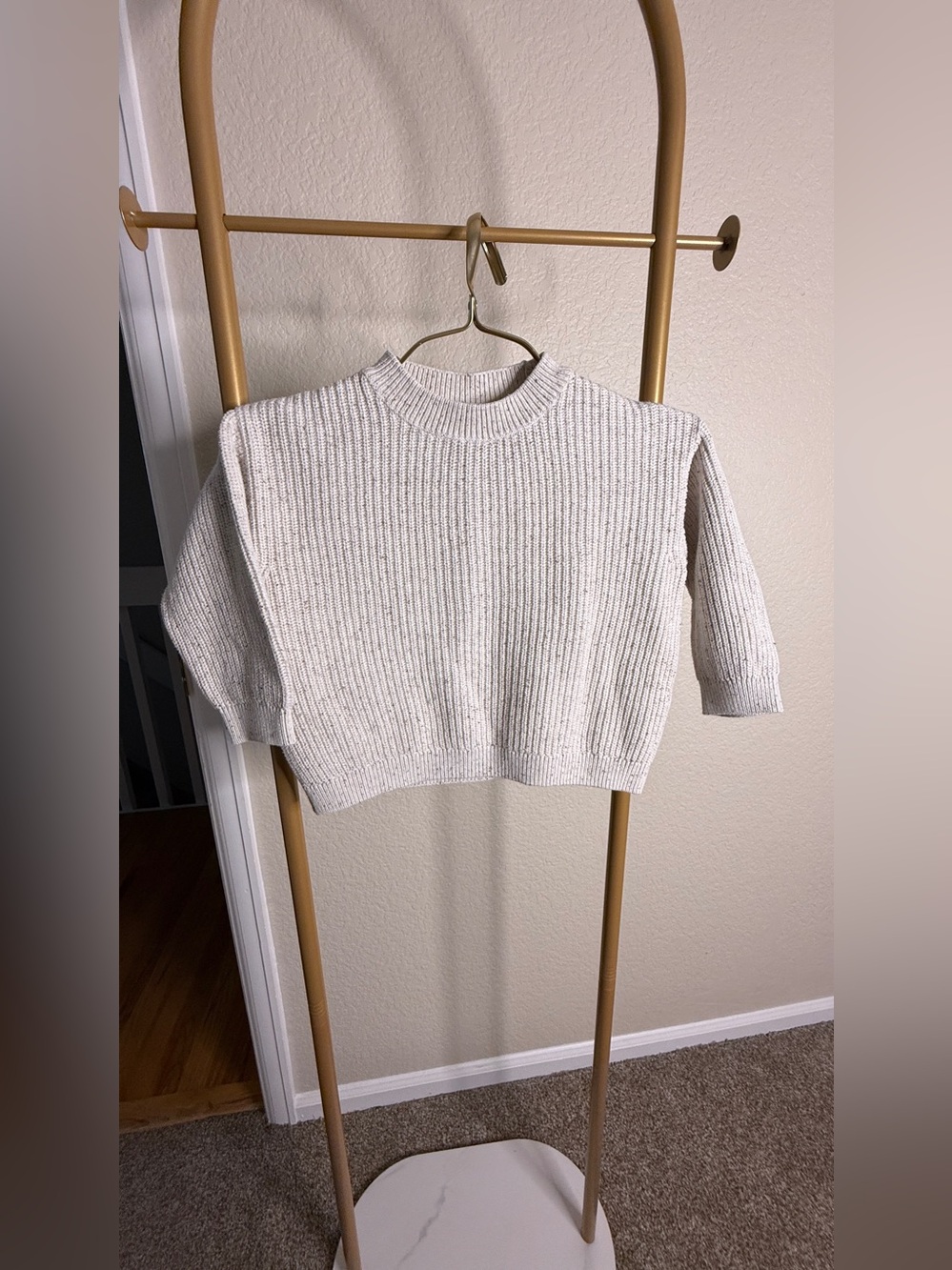 H&M Ribbed Crewneck Sweater in Cream
